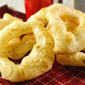 Afinal biscoito de polvilho engorda? Será que ele pode entrar na dieta